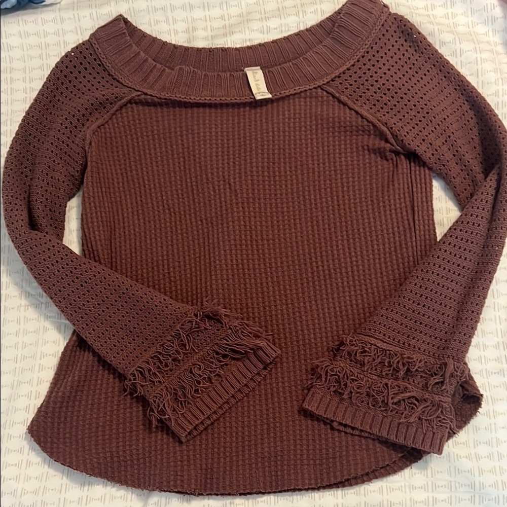 Rose Off-the-Shoulder Sweater with Ribbed Knit and Decorative Cuffs